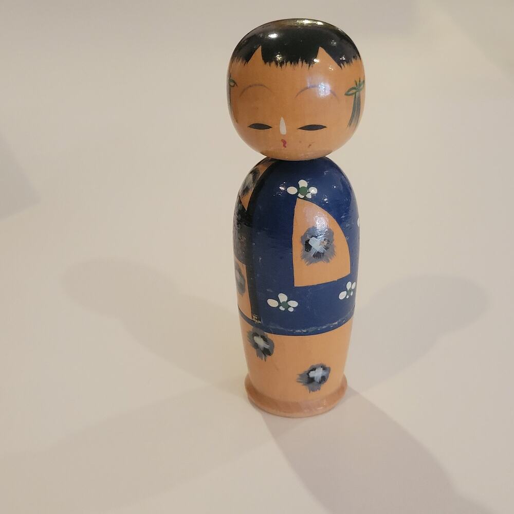 Vintage Japanese Kokeshi Nesting Doll Outer Shell ONLY 4.75" Incomplete Set